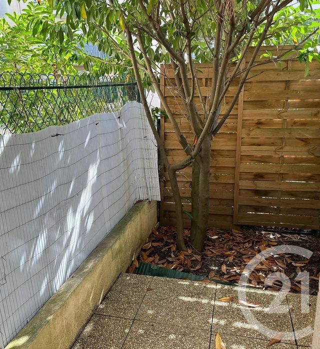 Appartement F2 à vendre - 2 pièces - 47.04 m2 - ELANCOURT - 78 - ILE-DE-FRANCE - Century 21 S.L.P. Immobilier