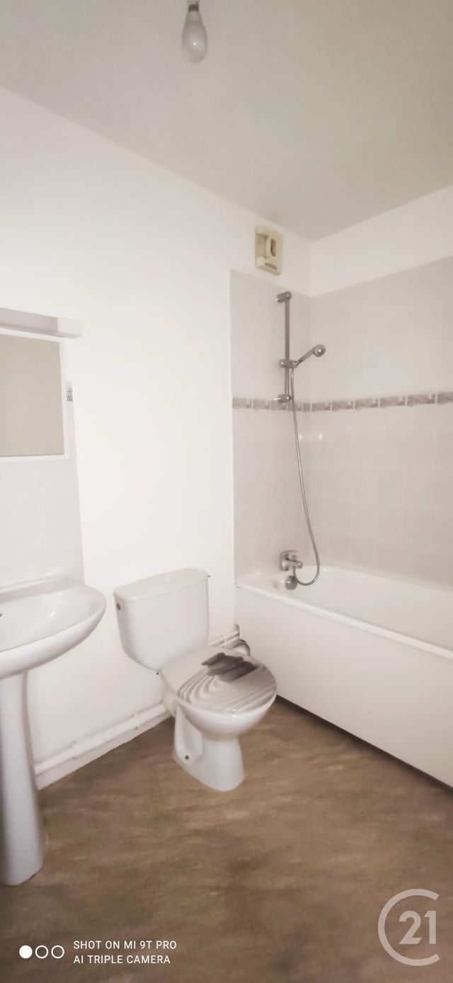 Afficher la photo en grand Appartement F1 à vendre - 1 pièce - 31.14 m2 - ELANCOURT - 78 - ILE-DE-FRANCE - Century 21 S.L.P. Immobilier