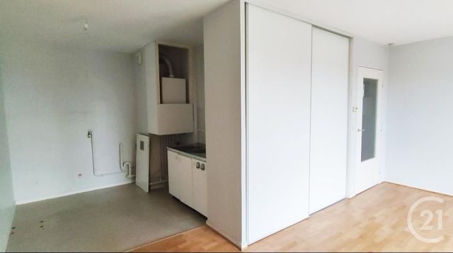 Afficher la photo en grand Appartement F1 à vendre - 1 pièce - 31.14 m2 - ELANCOURT - 78 - ILE-DE-FRANCE - Century 21 S.L.P. Immobilier
