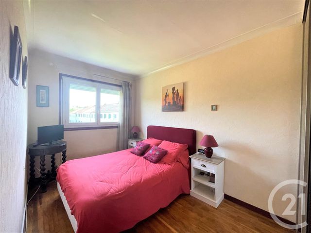 maison à vendre - 5 pièces - 95.0 m2 - MAUREPAS - 78 - ILE-DE-FRANCE - Century 21 S.L.P. Immobilier maison à vendre - 5 pièces - 95.0 m2 - MAUREPAS - 78 - ILE-DE-FRANCE - Century 21 S.L.P. Immobilier