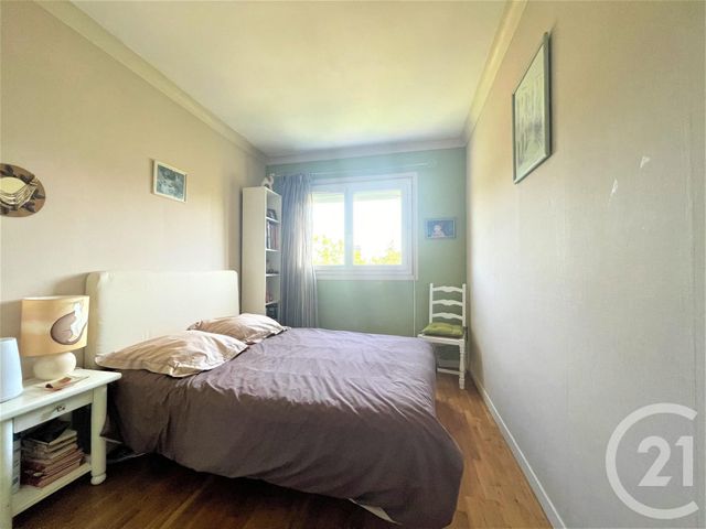 maison à vendre - 5 pièces - 95.0 m2 - MAUREPAS - 78 - ILE-DE-FRANCE - Century 21 S.L.P. Immobilier maison à vendre - 5 pièces - 95.0 m2 - MAUREPAS - 78 - ILE-DE-FRANCE - Century 21 S.L.P. Immobilier