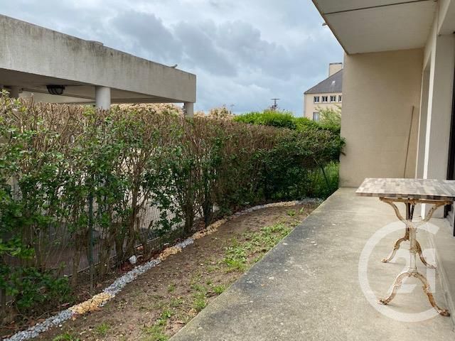 Appartement F2 à vendre - 2 pièces - 55.41 m2 - MAUREPAS - 78 - ILE-DE-FRANCE - Century 21 S.L.P. Immobilier Appartement F2 à vendre - 2 pièces - 55.41 m2 - MAUREPAS - 78 - ILE-DE-FRANCE - Century 21 S.L.P. Immobilier