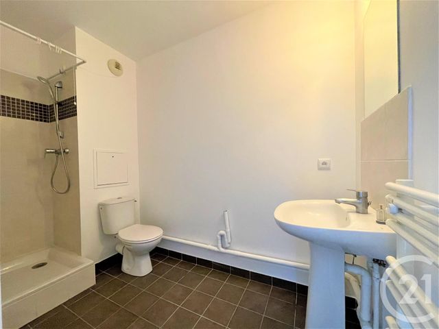 Afficher la photo en grand Appartement F2 à vendre - 2 pièces - 34.74 m2 - TRAPPES - 78 - ILE-DE-FRANCE - Century 21 S.L.P. Immobilier