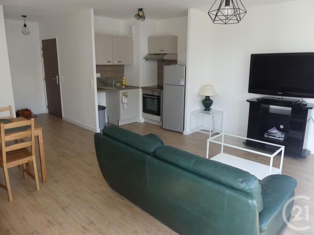Afficher la photo en grand Appartement F2 à louer - 2 pièces - 49.05 m2 - MAUREPAS - 78 - ILE-DE-FRANCE - Century 21 S.L.P. Immobilier