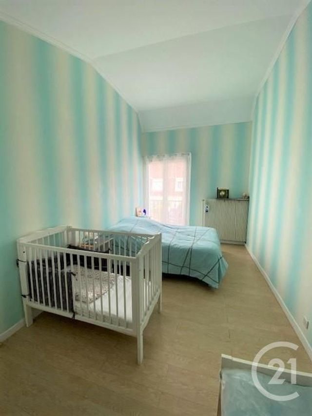 maison à vendre - 5 pièces - 125.0 m2 - MAUREPAS - 78 - ILE-DE-FRANCE - Century 21 S.L.P. Immobilier maison à vendre - 5 pièces - 125.0 m2 - MAUREPAS - 78 - ILE-DE-FRANCE - Century 21 S.L.P. Immobilier