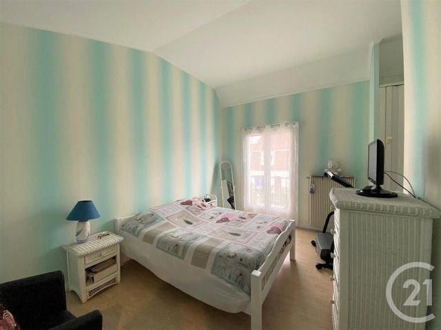 maison à vendre - 5 pièces - 125.0 m2 - MAUREPAS - 78 - ILE-DE-FRANCE - Century 21 S.L.P. Immobilier maison à vendre - 5 pièces - 125.0 m2 - MAUREPAS - 78 - ILE-DE-FRANCE - Century 21 S.L.P. Immobilier