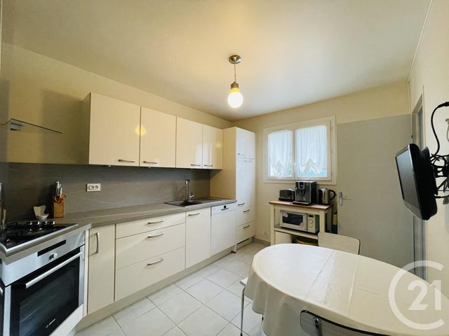 maison à vendre - 5 pièces - 115.0 m2 - COIGNIERES - 78 - ILE-DE-FRANCE - Century 21 S.L.P. Immobilier maison à vendre - 5 pièces - 115.0 m2 - COIGNIERES - 78 - ILE-DE-FRANCE - Century 21 S.L.P. Immobilier