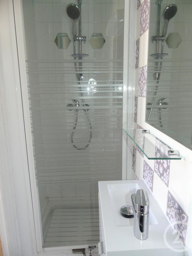Studette à louer - 1 pièce - 16.38 m2 - LA VERRIERE - 78 - ILE-DE-FRANCE - Century 21 S.L.P. Immobilier Studette à louer - 1 pièce - 16.38 m2 - LA VERRIERE - 78 - ILE-DE-FRANCE - Century 21 S.L.P. Immobilier