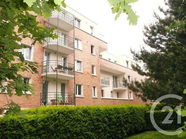 Appartement F2 à louer - 2 pièces - 46.49 m2 - ELANCOURT - 78 - ILE-DE-FRANCE - Century 21 S.L.P. Immobilier Appartement F2 à louer - 2 pièces - 46.49 m2 - ELANCOURT - 78 - ILE-DE-FRANCE - Century 21 S.L.P. Immobilier
