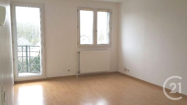Appartement F2 à louer - 2 pièces - 46.49 m2 - ELANCOURT - 78 - ILE-DE-FRANCE - Century 21 S.L.P. Immobilier Appartement F2 à louer - 2 pièces - 46.49 m2 - ELANCOURT - 78 - ILE-DE-FRANCE - Century 21 S.L.P. Immobilier