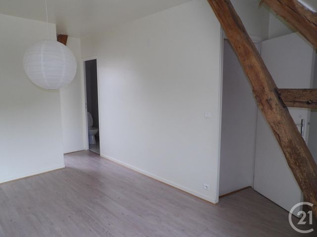 Appartement Duplex à louer - 2 pièces - 33.95 m2 - ELANCOURT - 78 - ILE-DE-FRANCE - Century 21 S.L.P. Immobilier Appartement Duplex à louer - 2 pièces - 33.95 m2 - ELANCOURT - 78 - ILE-DE-FRANCE - Century 21 S.L.P. Immobilier