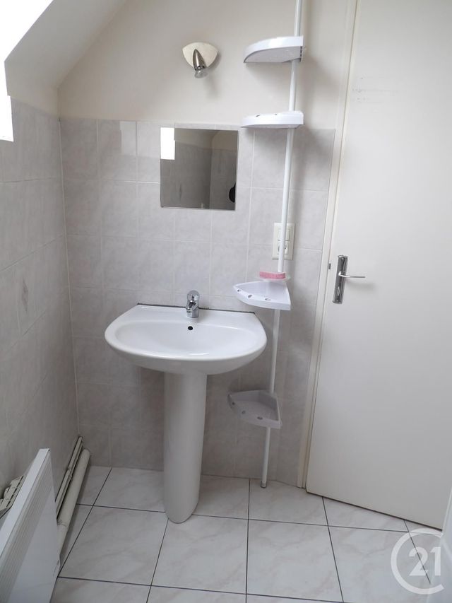 Appartement Duplex à louer - 2 pièces - 33.95 m2 - ELANCOURT - 78 - ILE-DE-FRANCE - Century 21 S.L.P. Immobilier Appartement Duplex à louer - 2 pièces - 33.95 m2 - ELANCOURT - 78 - ILE-DE-FRANCE - Century 21 S.L.P. Immobilier