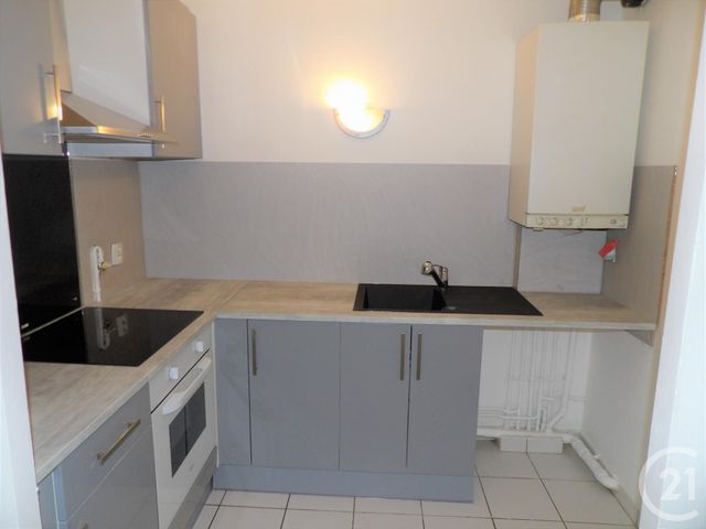 Afficher la photo en grand Appartement F2 à louer - 2 pièces - 42.4 m2 - ELANCOURT - 78 - ILE-DE-FRANCE - Century 21 S.L.P. Immobilier