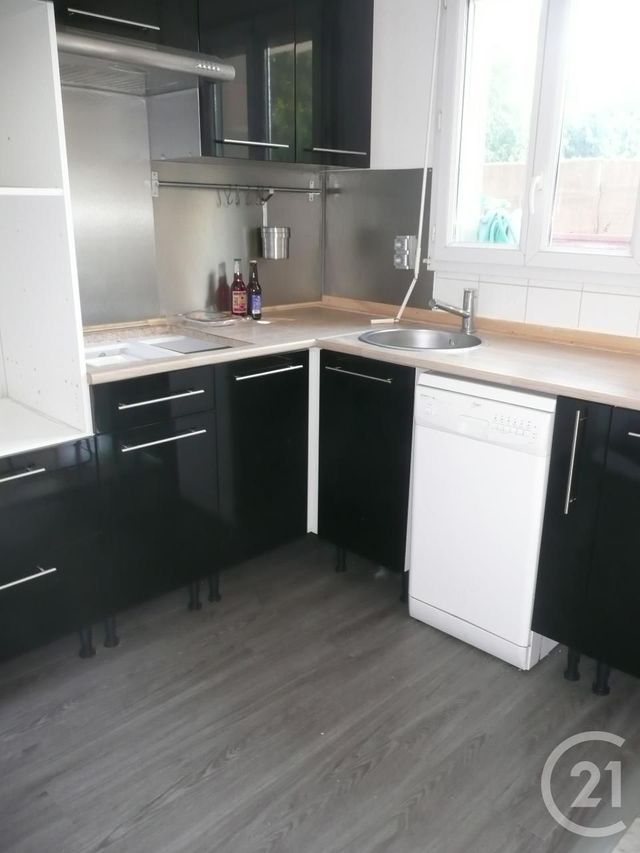 Afficher la photo en grand Appartement à vendre - 4 pièces - 67.85 m2 - TRAPPES - 78 - ILE-DE-FRANCE - Century 21 S.L.P. Immobilier