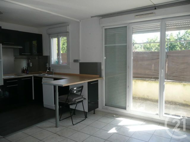 Afficher la photo en grand Appartement à vendre - 4 pièces - 67.85 m2 - TRAPPES - 78 - ILE-DE-FRANCE - Century 21 S.L.P. Immobilier