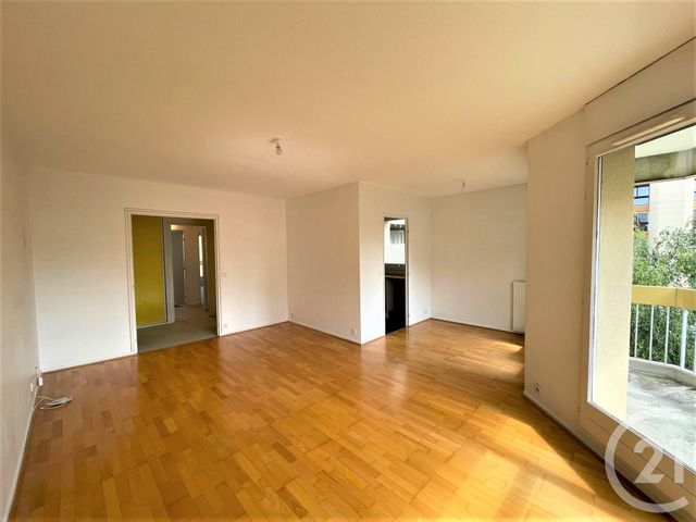 Afficher la photo en grand Appartement F3 à vendre - 3 pièces - 69.0 m2 - ELANCOURT - 78 - ILE-DE-FRANCE - Century 21 S.L.P. Immobilier