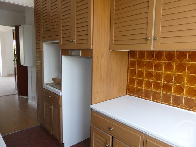 Afficher la photo en grand Appartement F3 à louer - 3 pièces - 75.07 m2 - MAUREPAS - 78 - ILE-DE-FRANCE - Century 21 S.L.P. Immobilier