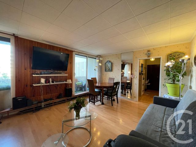 Appartement F3 à vendre - 3 pièces - 68.93 m2 - ELANCOURT - 78 - ILE-DE-FRANCE - Century 21 S.L.P. Immobilier