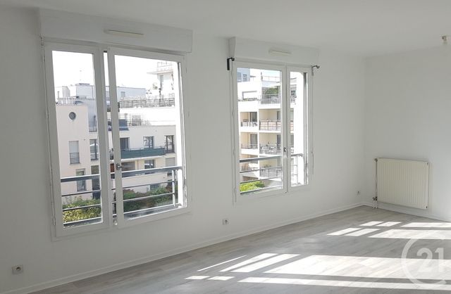Appartement F1 à louer - 1 pièce - 30.6 m2 - ELANCOURT - 78 - ILE-DE-FRANCE - Century 21 S.L.P. Immobilier