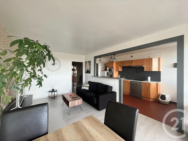 Appartement F3 à vendre - 3 pièces - 75.0 m2 - MAUREPAS - 78 - ILE-DE-FRANCE - Century 21 S.L.P. Immobilier