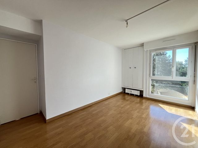 Appartement F2 à vendre - 2 pièces - 49.69 m2 - ELANCOURT - 78 - ILE-DE-FRANCE - Century 21 S.L.P. Immobilier