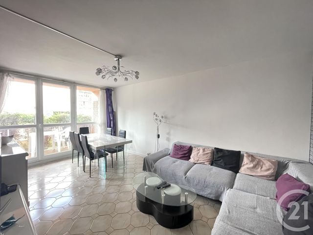 Appartement F3 à vendre - 3 pièces - 66.05 m2 - MAUREPAS - 78 - ILE-DE-FRANCE - Century 21 S.L.P. Immobilier