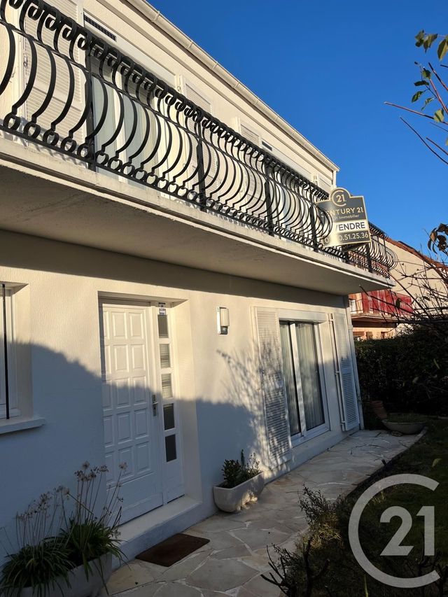 maison à vendre - 7 pièces - 141.0 m2 - MAUREPAS - 78 - ILE-DE-FRANCE - Century 21 S.L.P. Immobilier