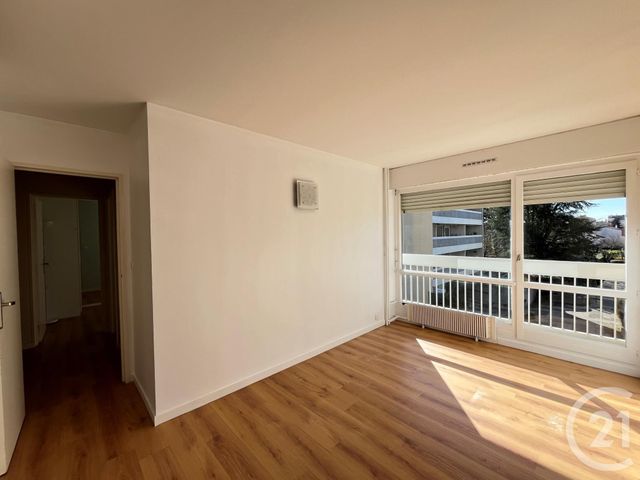 Appartement F5 à vendre - 5 pièces - 93.54 m2 - ELANCOURT - 78 - ILE-DE-FRANCE - Century 21 S.L.P. Immobilier