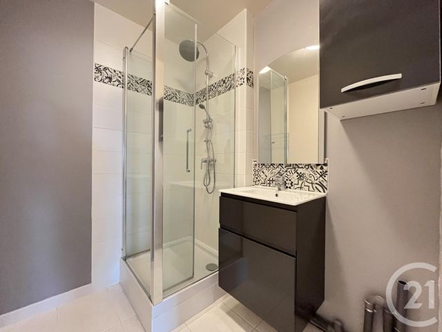 Appartement F2 à vendre - 2 pièces - 51.93 m2 - ELANCOURT - 78 - ILE-DE-FRANCE - Century 21 S.L.P. Immobilier