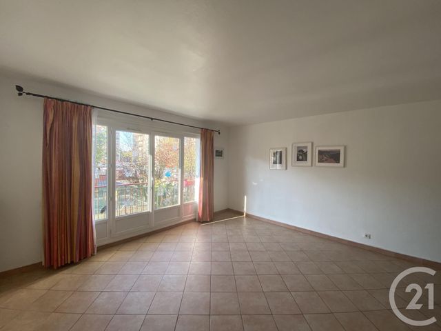 Appartement F3 à vendre - 3 pièces - 72.0 m2 - MAUREPAS - 78 - ILE-DE-FRANCE - Century 21 S.L.P. Immobilier