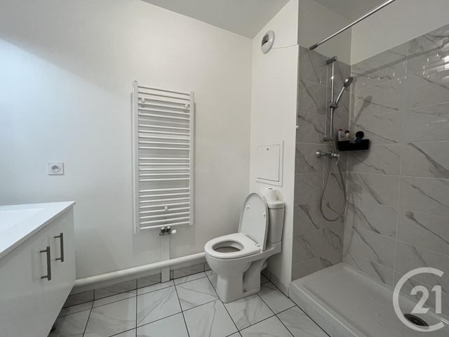 Appartement F2 à vendre - 2 pièces - 39.34 m2 - MAUREPAS - 78 - ILE-DE-FRANCE - Century 21 S.L.P. Immobilier