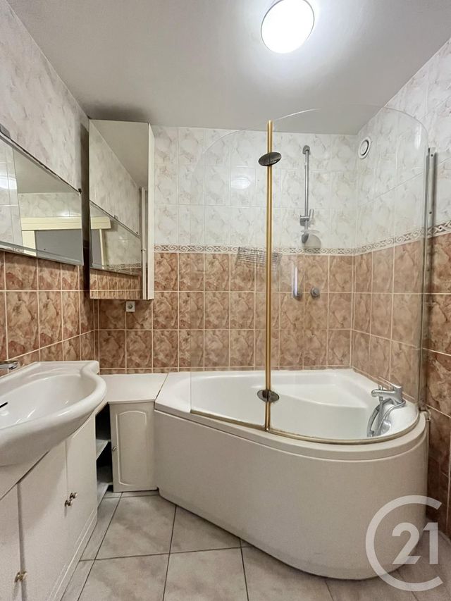 Appartement F3 à vendre - 3 pièces - 72.72 m2 - MAUREPAS - 78 - ILE-DE-FRANCE - Century 21 S.L.P. Immobilier