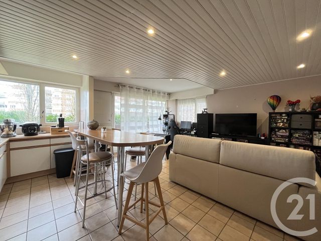 Appartement F3 à vendre - 3 pièces - 72.68 m2 - MAUREPAS - 78 - ILE-DE-FRANCE - Century 21 S.L.P. Immobilier