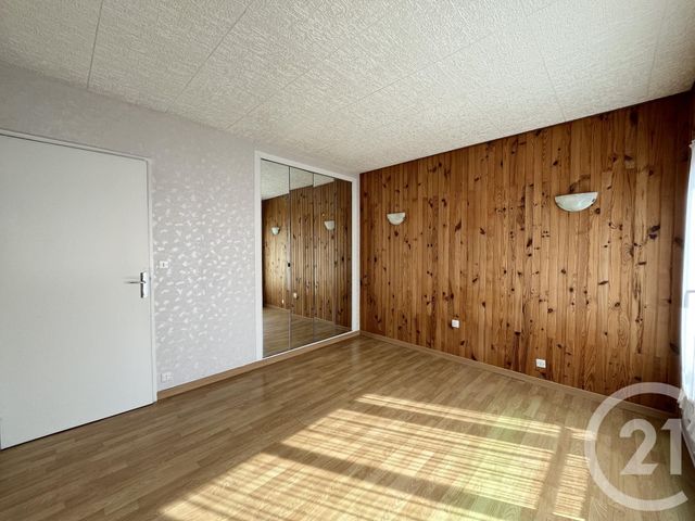 Appartement F3 à vendre - 3 pièces - 67.53 m2 - MAUREPAS - 78 - ILE-DE-FRANCE - Century 21 S.L.P. Immobilier