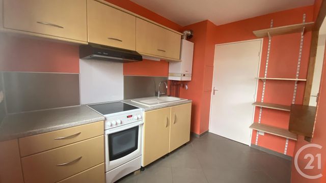 Appartement F2 à louer - 2 pièces - 46.38 m2 - ELANCOURT - 78 - ILE-DE-FRANCE - Century 21 S.L.P. Immobilier