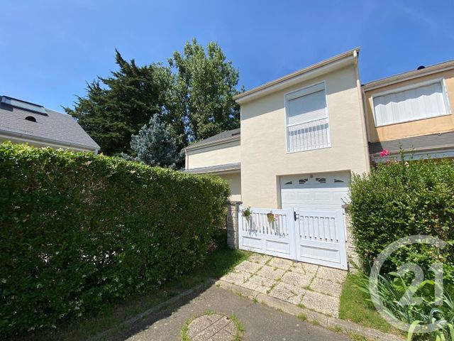 maison à vendre - 6 pièces - 139.0 m2 - ELANCOURT - 78 - ILE-DE-FRANCE - Century 21 S.L.P. Immobilier