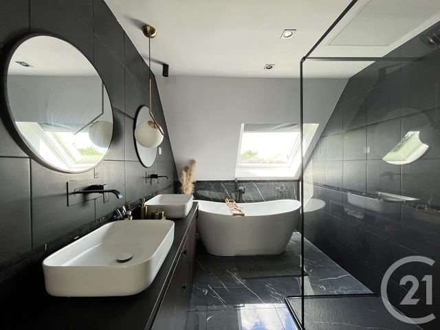 maison à vendre - 7 pièces - 157.31 m2 - ELANCOURT - 78 - ILE-DE-FRANCE - Century 21 S.L.P. Immobilier