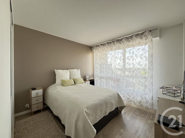 Appartement F3 à vendre - 3 pièces - 64.42 m2 - MAUREPAS - 78 - ILE-DE-FRANCE - Century 21 S.L.P. Immobilier