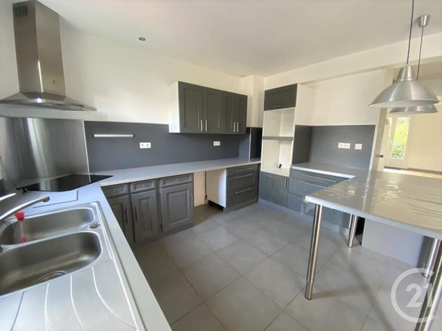 maison à louer - 4 pièces - 110.56 m2 - ELANCOURT - 78 - ILE-DE-FRANCE - Century 21 S.L.P. Immobilier