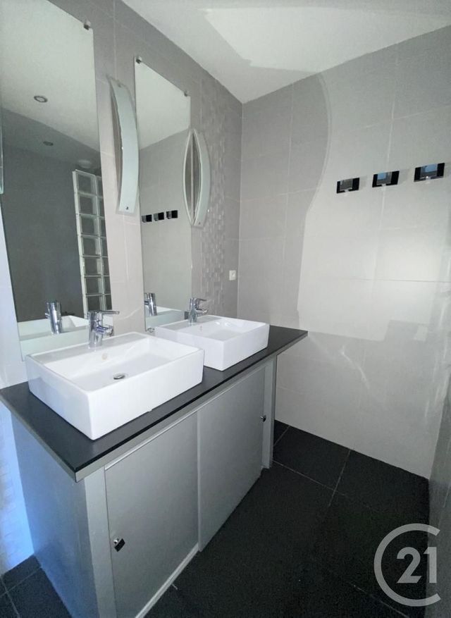 maison à louer - 4 pièces - 110.56 m2 - ELANCOURT - 78 - ILE-DE-FRANCE - Century 21 S.L.P. Immobilier