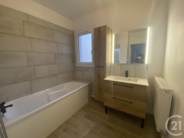 Appartement F3 à louer - 3 pièces - 67.0 m2 - MAUREPAS - 78 - ILE-DE-FRANCE - Century 21 S.L.P. Immobilier