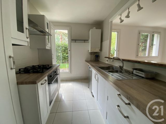 Appartement F2 à vendre - 2 pièces - 47.42 m2 - ELANCOURT - 78 - ILE-DE-FRANCE - Century 21 S.L.P. Immobilier