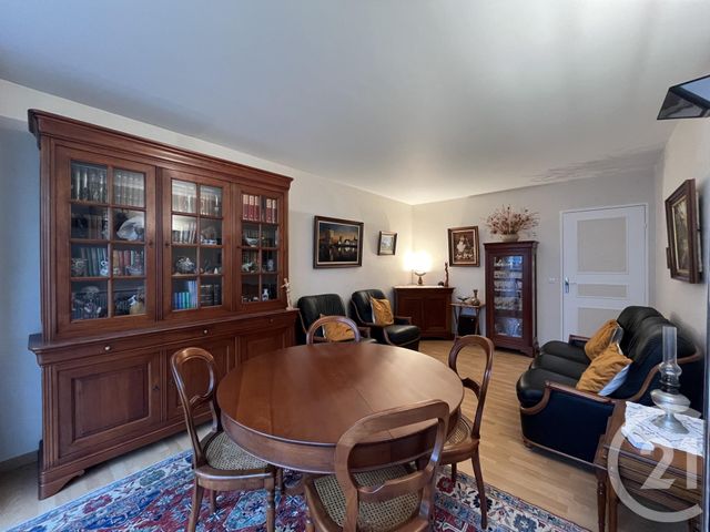 Appartement F3 à vendre - 3 pièces - 75.04 m2 - ELANCOURT - 78 - ILE-DE-FRANCE - Century 21 S.L.P. Immobilier