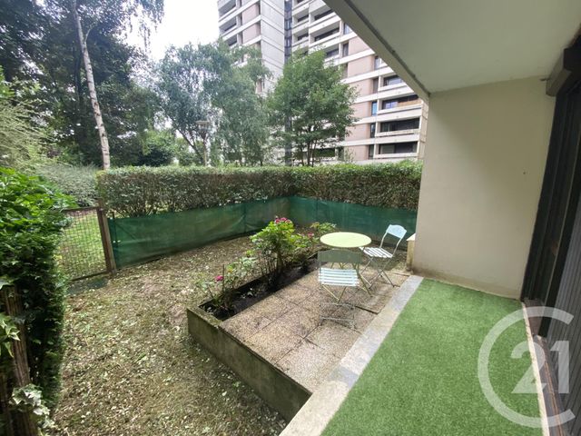 Appartement F2 à louer - 2 pièces - 40.39 m2 - ELANCOURT - 78 - ILE-DE-FRANCE - Century 21 S.L.P. Immobilier