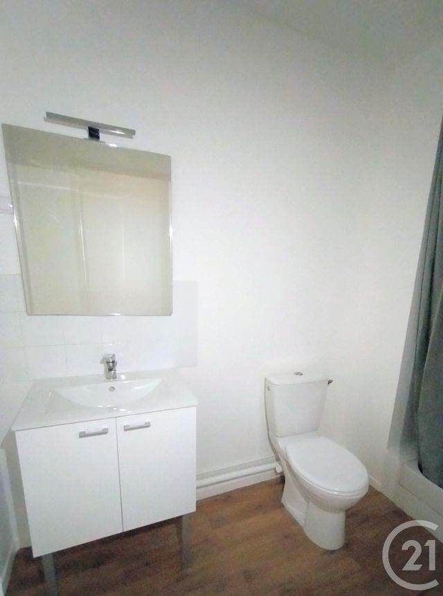 Appartement Studio à louer - 1 pièce - 33.35 m2 - ELANCOURT - 78 - ILE-DE-FRANCE - Century 21 S.L.P. Immobilier