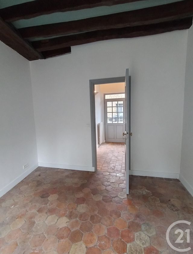 Appartement F2 à louer - 2 pièces - 56.4 m2 - JOUARS PONTCHARTRAIN - 78 - ILE-DE-FRANCE - Century 21 S.L.P. Immobilier