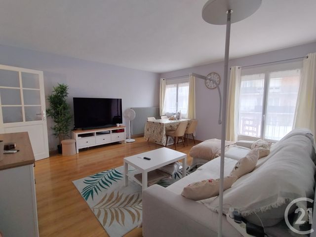 Appartement F3 à louer - 3 pièces - 67.4 m2 - MAUREPAS - 78 - ILE-DE-FRANCE - Century 21 S.L.P. Immobilier