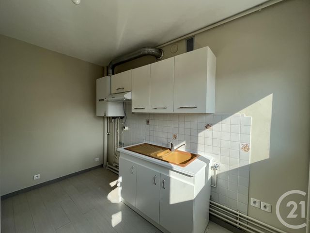 Appartement F3 à louer - 3 pièces - 67.4 m2 - MAUREPAS - 78 - ILE-DE-FRANCE - Century 21 S.L.P. Immobilier