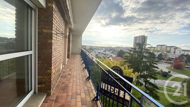 Appartement F3 à louer - 3 pièces - 61.22 m2 - MAUREPAS - 78 - ILE-DE-FRANCE - Century 21 S.L.P. Immobilier