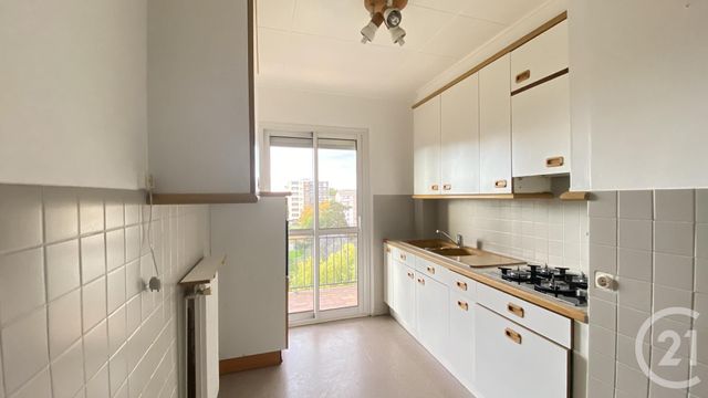 Appartement F3 à louer - 3 pièces - 61.22 m2 - MAUREPAS - 78 - ILE-DE-FRANCE - Century 21 S.L.P. Immobilier